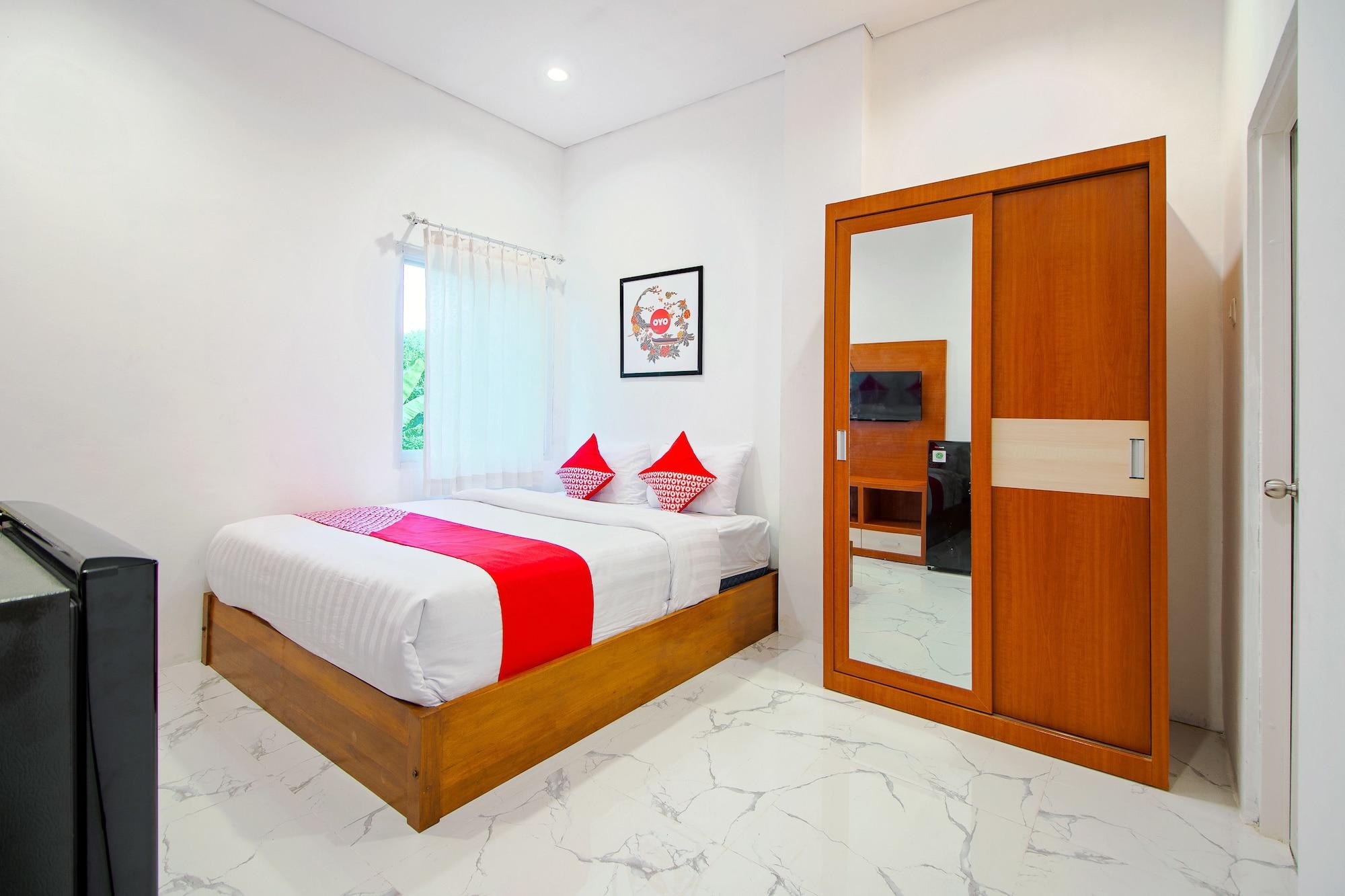Super Oyo 13I9 88 Exclusive Guesthouse Kejayan Kültér fotó